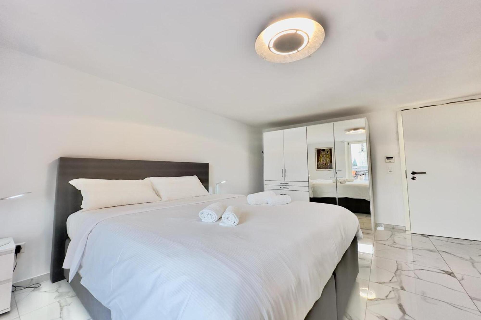 Yellow View Apartment - Happy Rentals Ronco sopra Ascona Exteriör bild