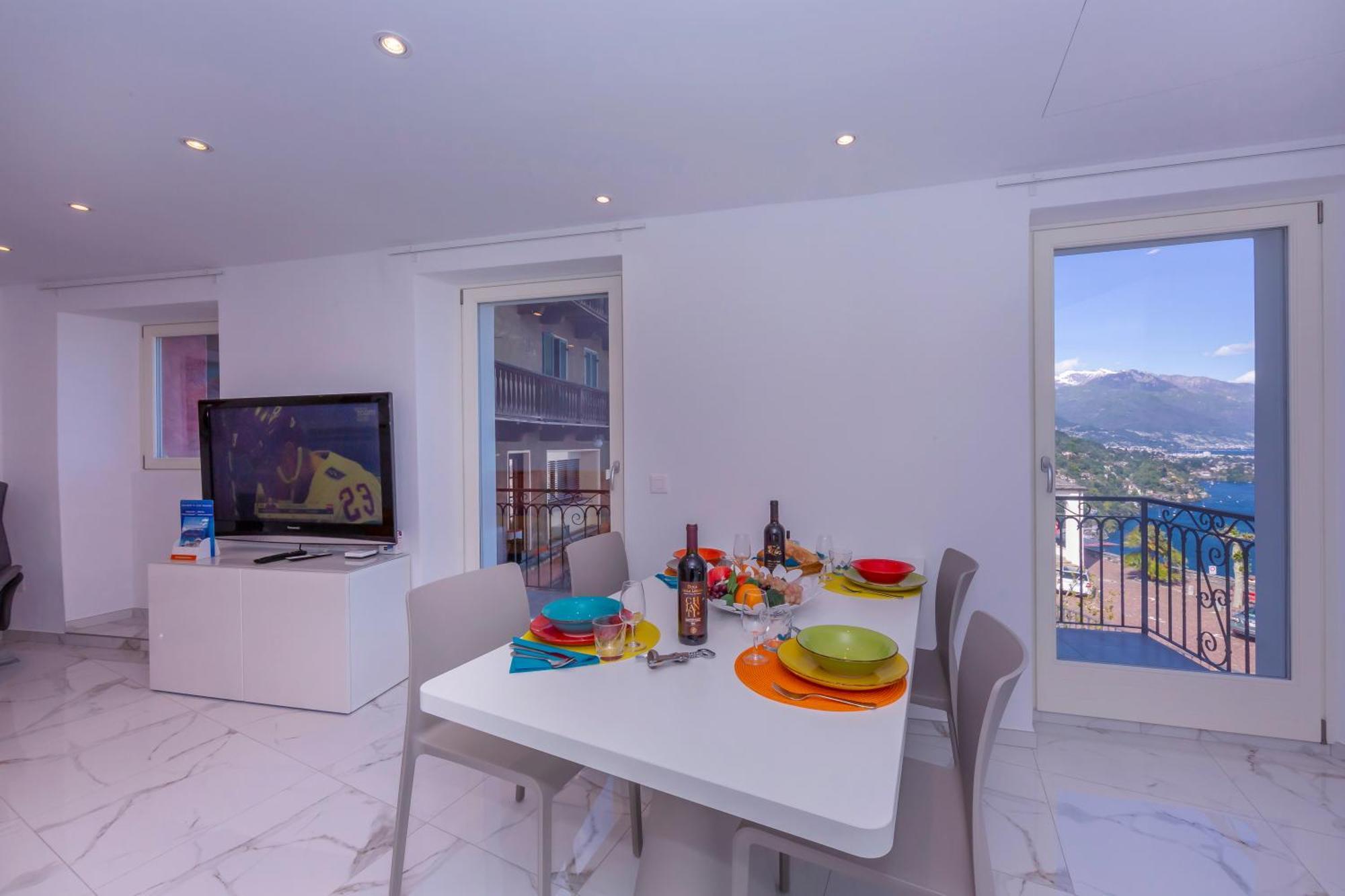 Yellow View Apartment - Happy Rentals Ronco sopra Ascona Exteriör bild