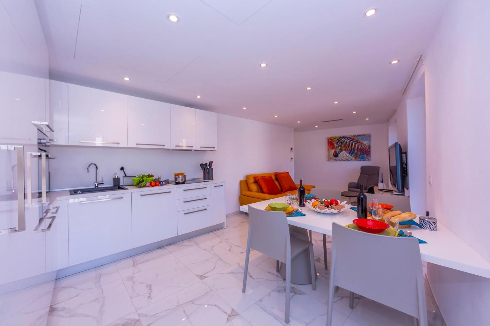 Yellow View Apartment - Happy Rentals Ronco sopra Ascona Exteriör bild