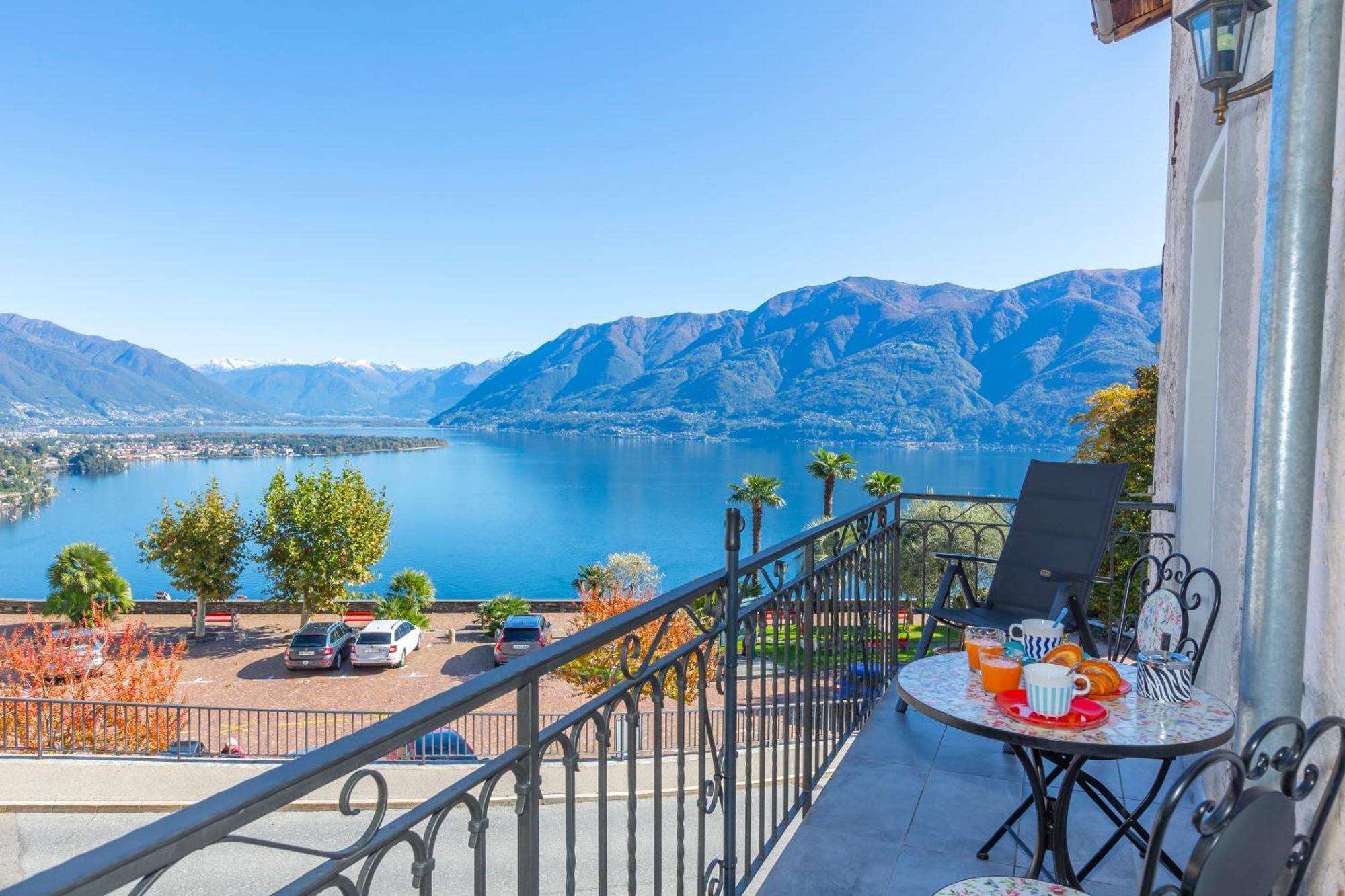 Yellow View Apartment - Happy Rentals Ronco sopra Ascona Exteriör bild
