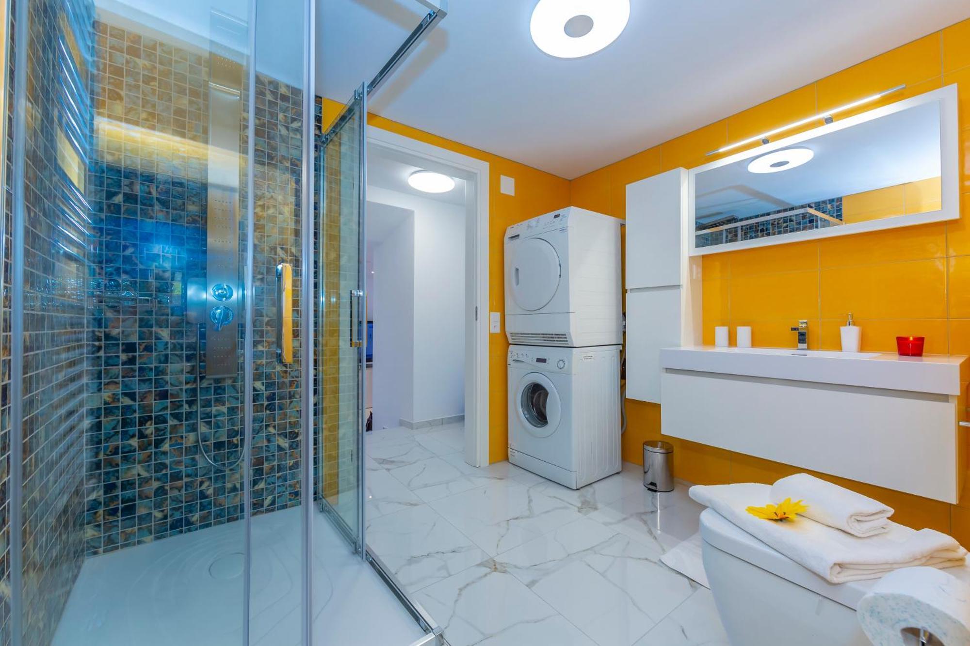 Yellow View Apartment - Happy Rentals Ronco sopra Ascona Exteriör bild