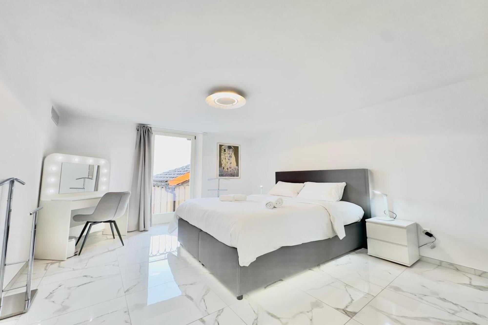 Yellow View Apartment - Happy Rentals Ronco sopra Ascona Exteriör bild