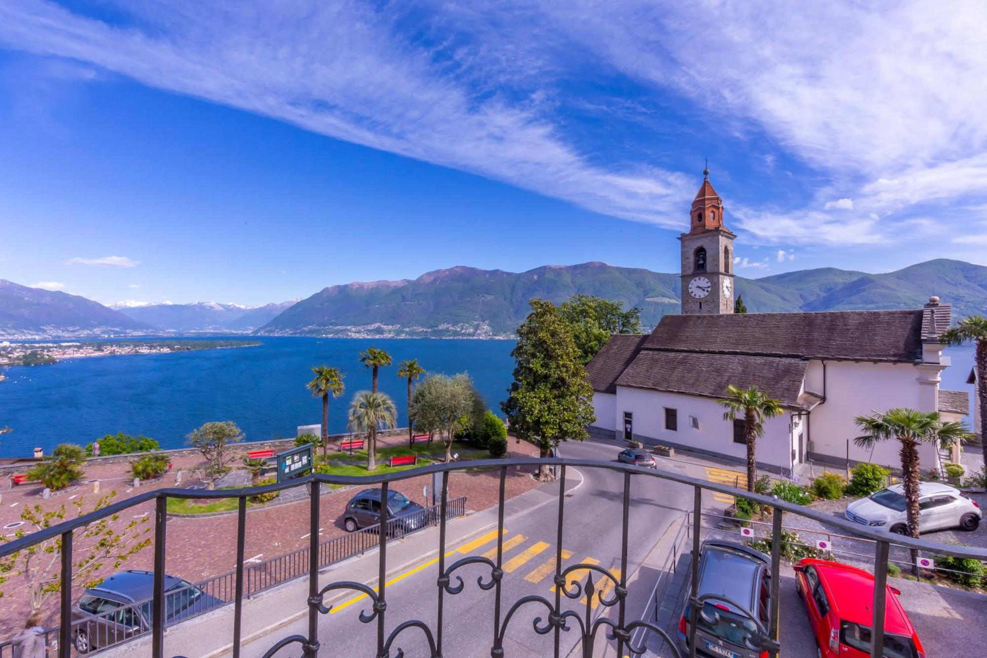 Yellow View Apartment - Happy Rentals Ronco sopra Ascona Exteriör bild